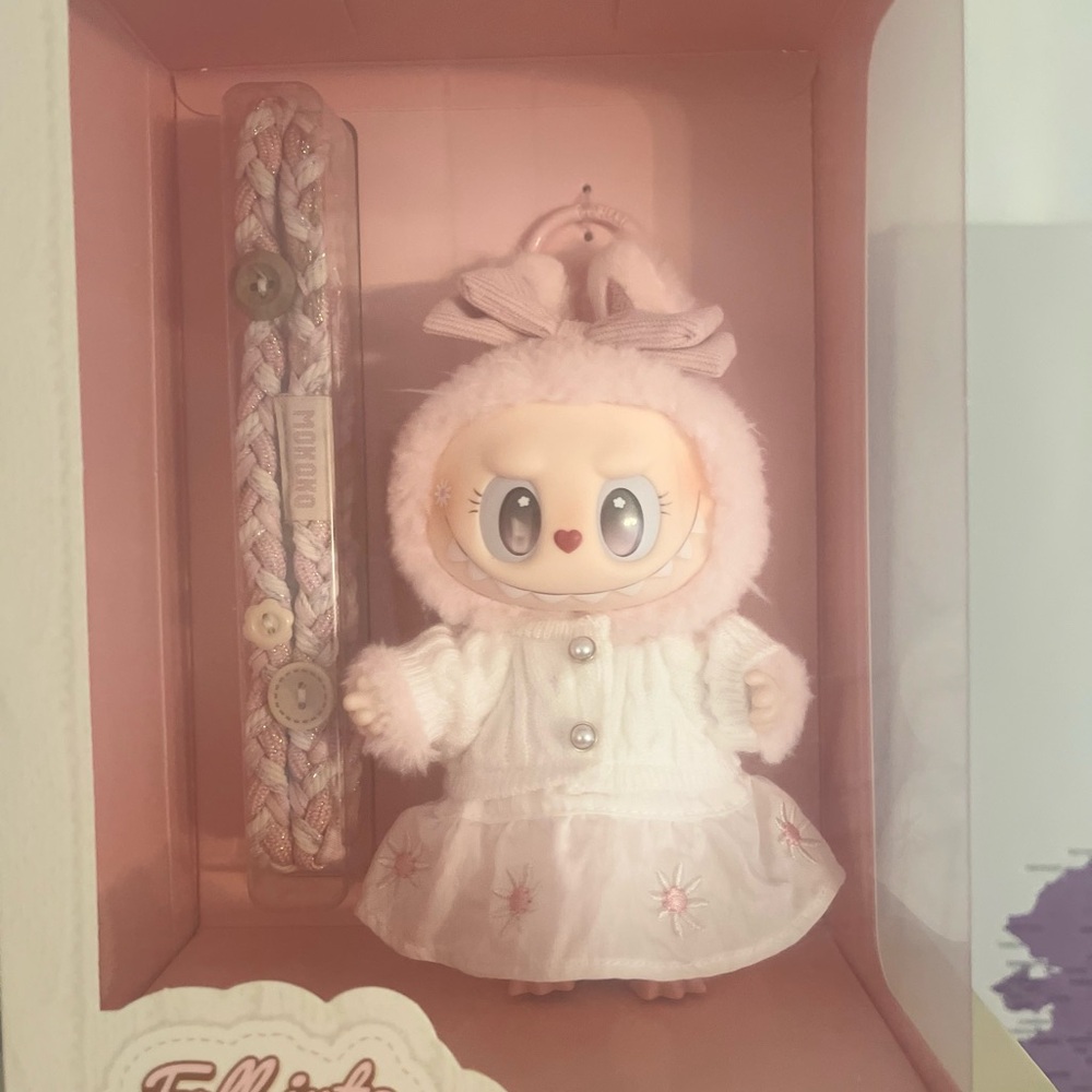 Popland exclusive Mokoko collection “Fall into Sweaters”!